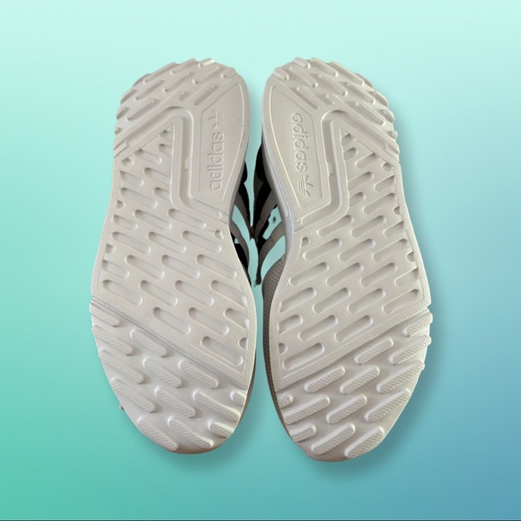 *SOLD* Adidas Originals Multix - UNISEX' New never worn sz12K - Picture 7 of 9